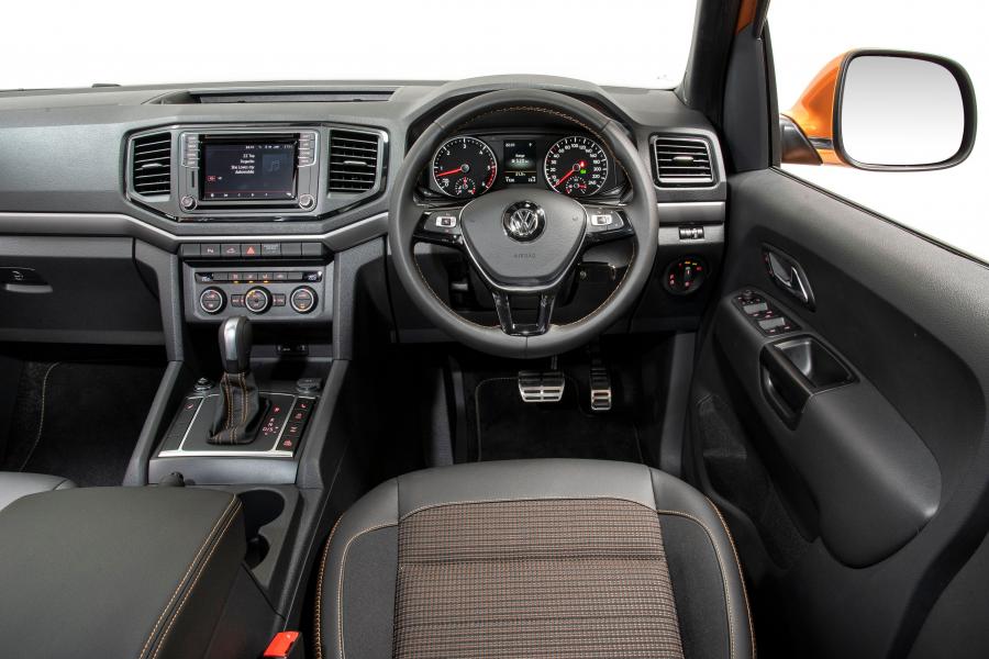 Торпедо Volkswagen Amarok Double Cab Canyon 2019 года  (ZA) (фото 35 из 40)
